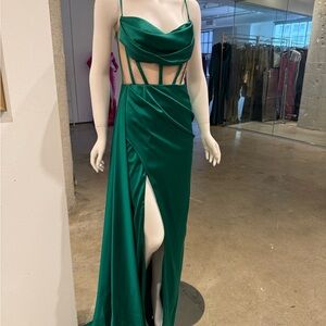Elegant Green Evening Dress